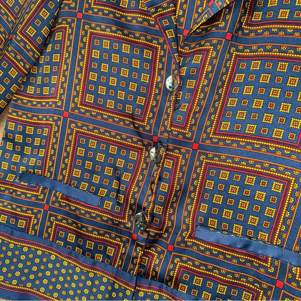 Zara Scarf Print Button Down Shirt Size M
Excellent Condition - Picture 9 of 16